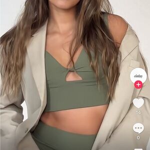 Eladay Olive Green Crop Top Tank Cut Out NWT Size Large Twist Straps